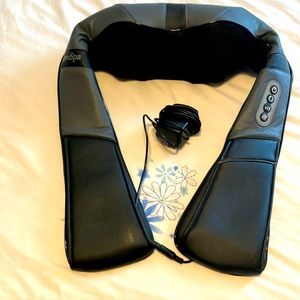 🖤 InvoSpa Shiatsu Back Shoulder and Neck Massager with Heat. Black and Grey. ☑️